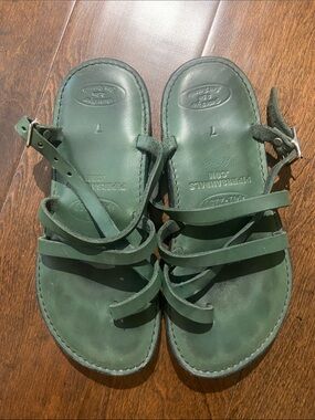 Dave Piper Leather Sandals SZ 7 Hunter green color
